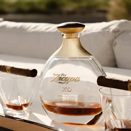 Tranquilla - Seaview, Pool & Jacuzzi *