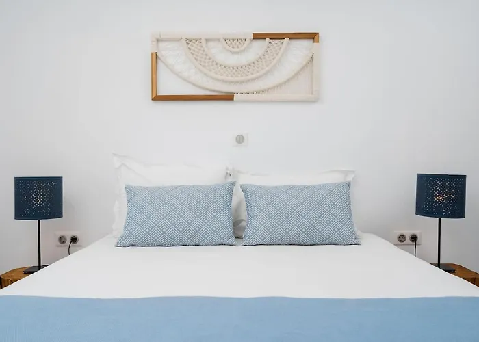 Villa Tranquilla - Seaview, Pool & Jacuzzi