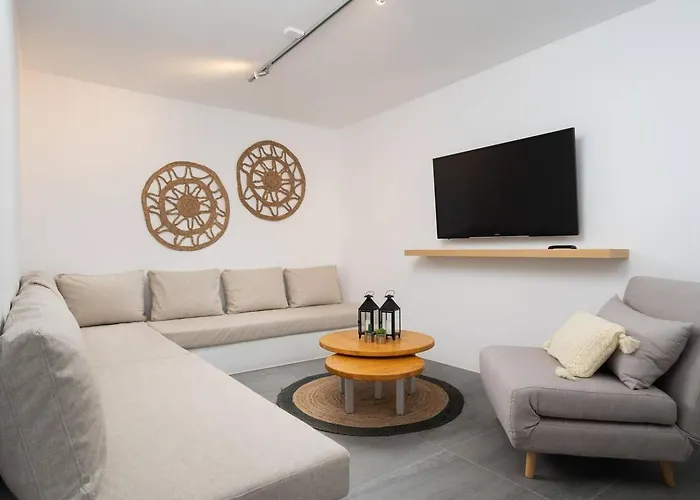 Tranquilla - Seaview, Pool & Jacuzzi Villa Pláka