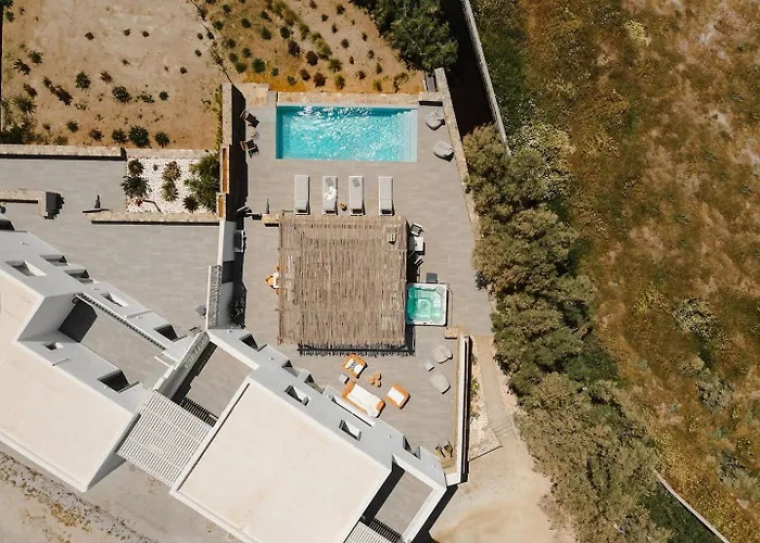 Tranquilla - Seaview, Pool & Jacuzzi