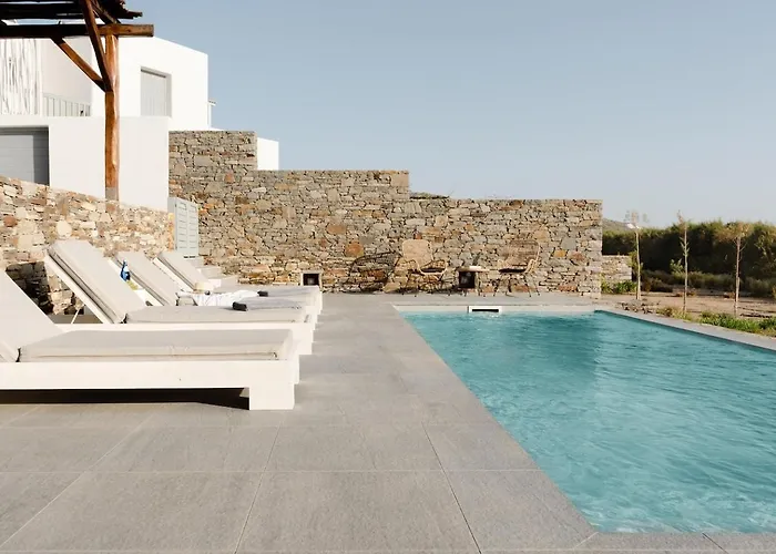 Tranquilla - Seaview, Pool & Jacuzzi Villa