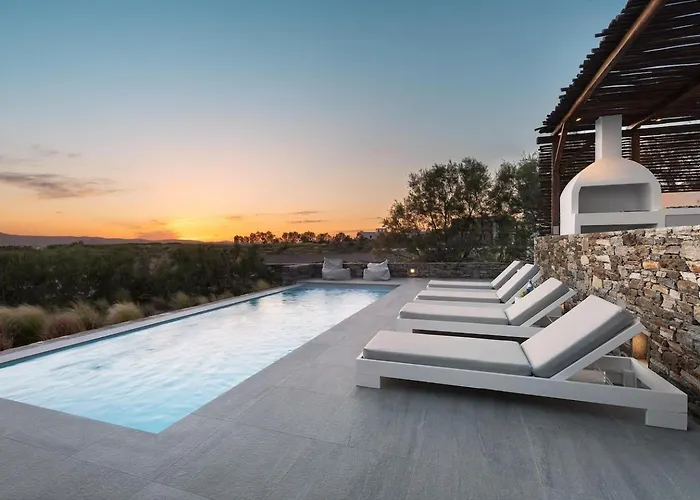 Villa Tranquilla - Seaview, Pool & Jacuzzi