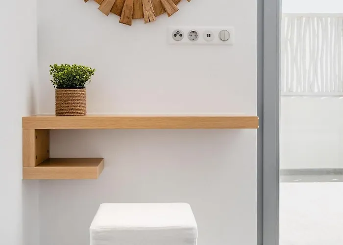 Villa Tranquilla - Seaview, Pool & Jacuzzi